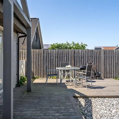 Alvina - 25m From The Sea By Interhome
